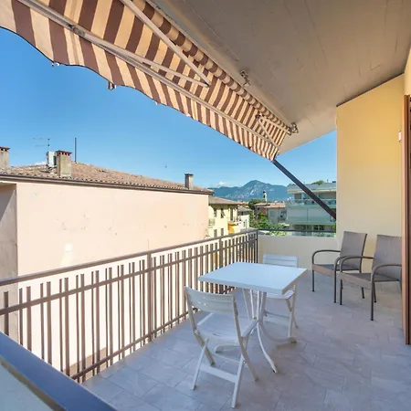 Apartmentsgarda - Aristea Design Living Appartamento *